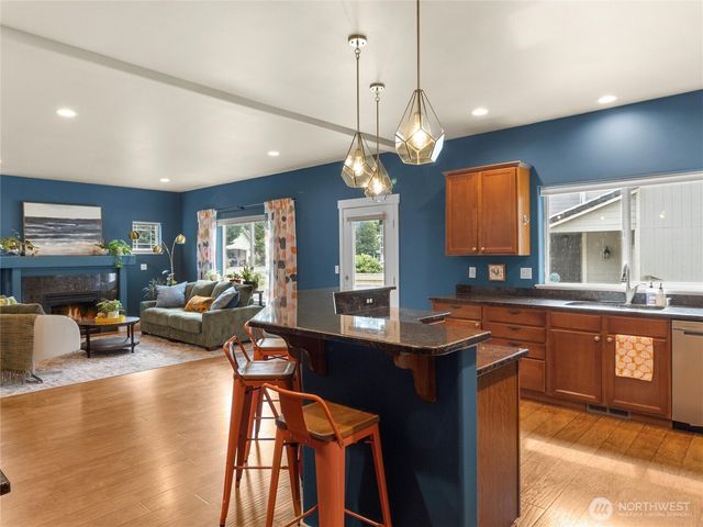 9209 Vancouver Drive NE, Lacey, WA 98516