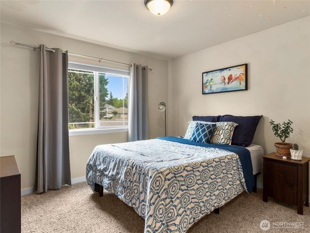 9209 Vancouver Drive NE, Lacey, WA 98516
