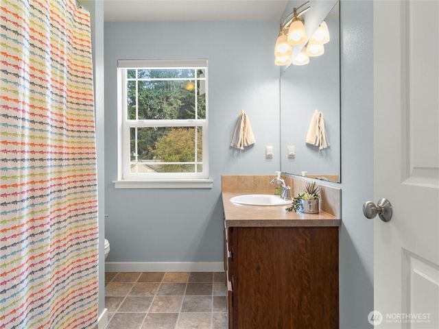 9209 Vancouver Drive NE, Lacey, WA 98516