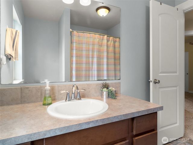 9209 Vancouver Drive NE, Lacey, WA 98516