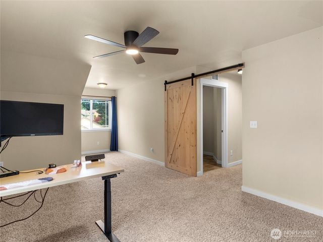 9209 Vancouver Drive NE, Lacey, WA 98516