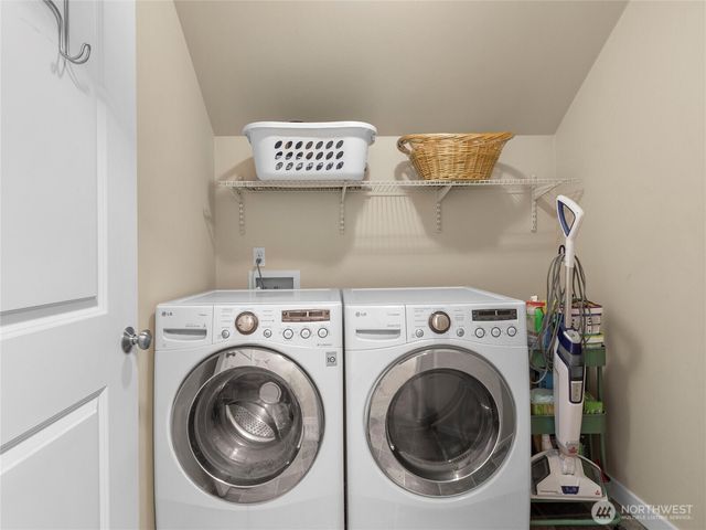 9209 Vancouver Drive NE, Lacey, WA 98516