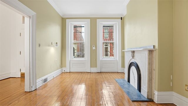 1411 Page St, Manchester, PA 15233