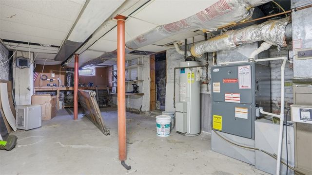 1411 Page St, Manchester, PA 15233