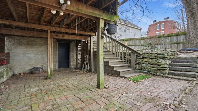 1411 Page St, Manchester, PA 15233