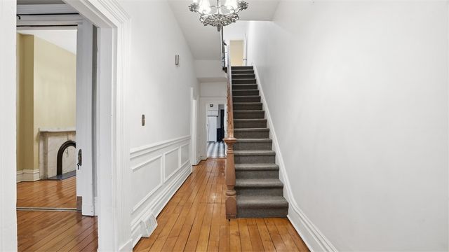 1411 Page St, Manchester, PA 15233