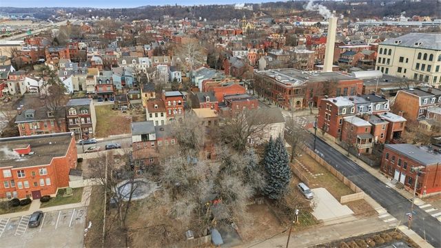 1411 Page St, Manchester, PA 15233