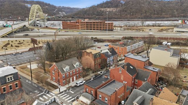 1411 Page St, Manchester, PA 15233