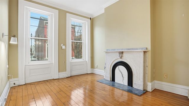 1411 Page St, Manchester, PA 15233