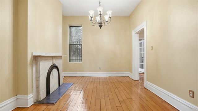 1411 Page St, Manchester, PA 15233