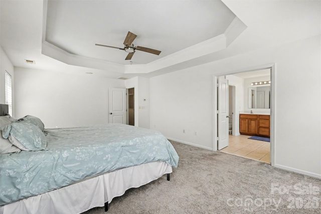 12700 Oldehurst Place, Charlotte, NC 28262