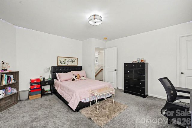 12700 Oldehurst Place, Charlotte, NC 28262