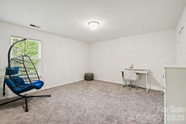 12700 Oldehurst Place, Charlotte, NC 28262
