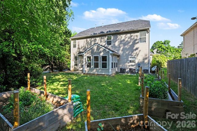 12700 Oldehurst Place, Charlotte, NC 28262