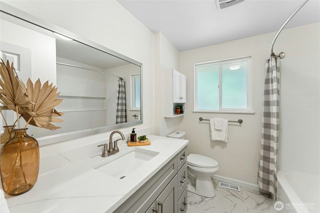 804 Lynnwood Avenue NE, Renton, WA 98056