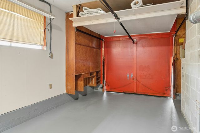 804 Lynnwood Avenue NE, Renton, WA 98056