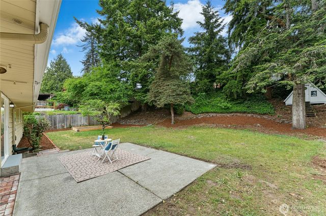 804 Lynnwood Avenue NE, Renton, WA 98056