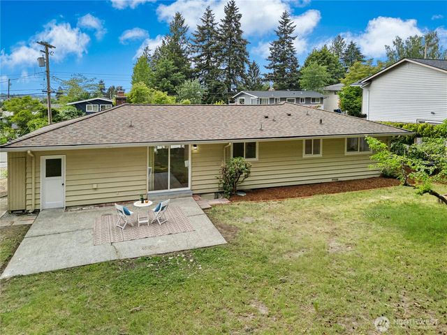 804 Lynnwood Avenue NE, Renton, WA 98056