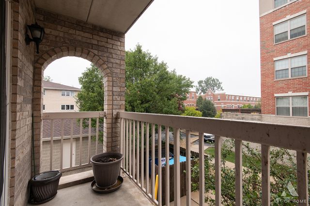 6644 W 65TH Street 2N, Chicago, IL 60638