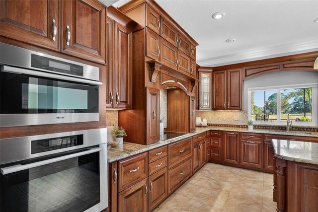 12404 MAIDSTONE COURT, Odessa, FL 33556