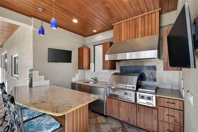 12404 MAIDSTONE COURT, Odessa, FL 33556