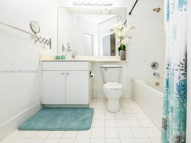 17145 N Bay Rd 4311, Sunny Isles Beach, FL 33160