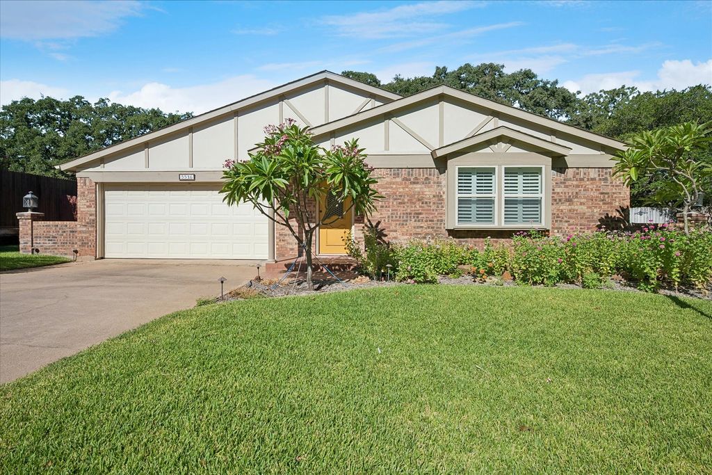 5516 Valparaiso Trail, Arlington, TX 76017 — exterior