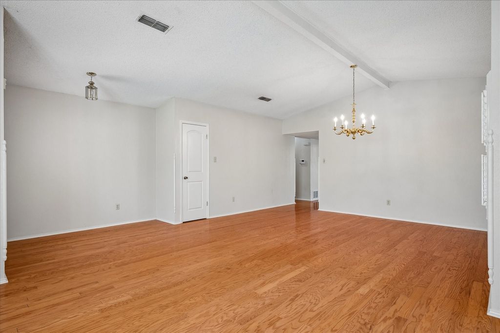 5516 Valparaiso Trail, Arlington, TX 76017 — photo 2