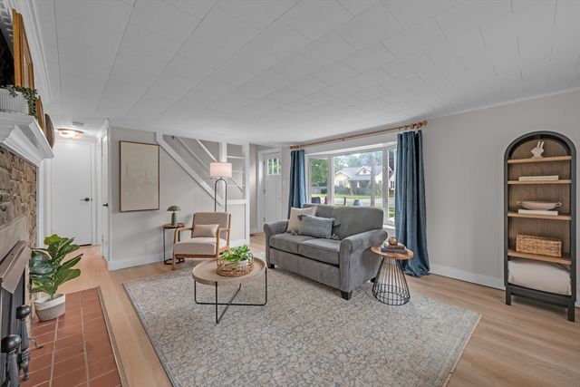 145 Main St, Oxford, MA 01540