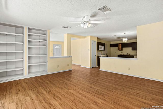 7262 Artisan Lane, San Antonio, TX 78250