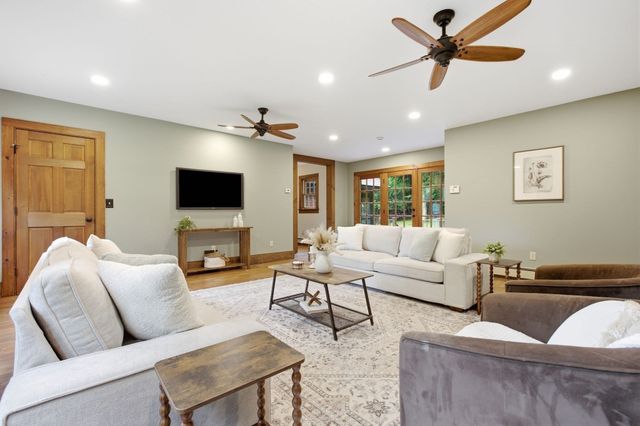 794 Ashburnham Hill Rd, Fitchburg, MA 01420