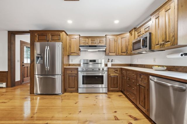 794 Ashburnham Hill Rd, Fitchburg, MA 01420