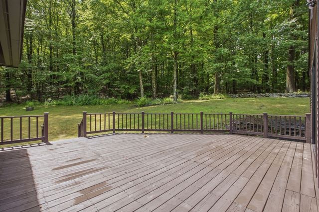 794 Ashburnham Hill Rd, Fitchburg, MA 01420