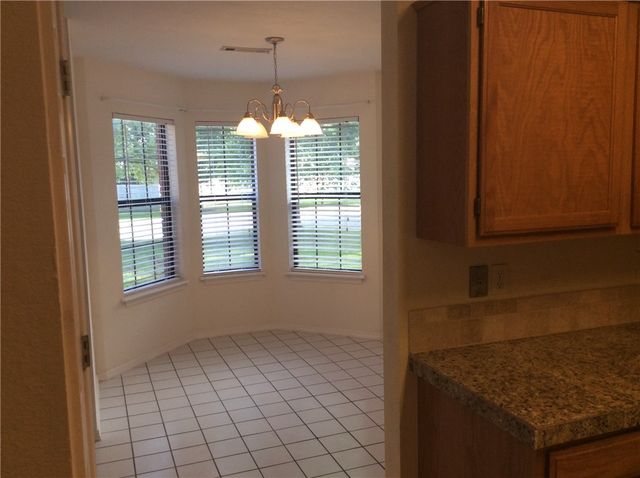 2050 E Farr Street, Fayetteville, AR 72703