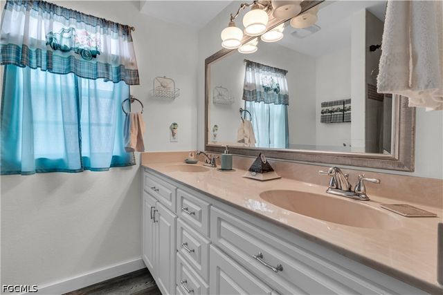 1385 Pine AVE, North Fort Myers, FL 33917