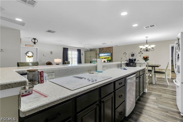 1385 Pine AVE, North Fort Myers, FL 33917