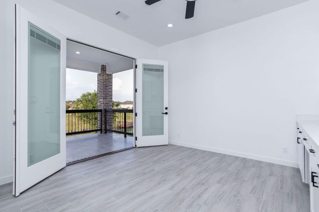 18863 Serene Water Drive, Montgomery, TX 77356