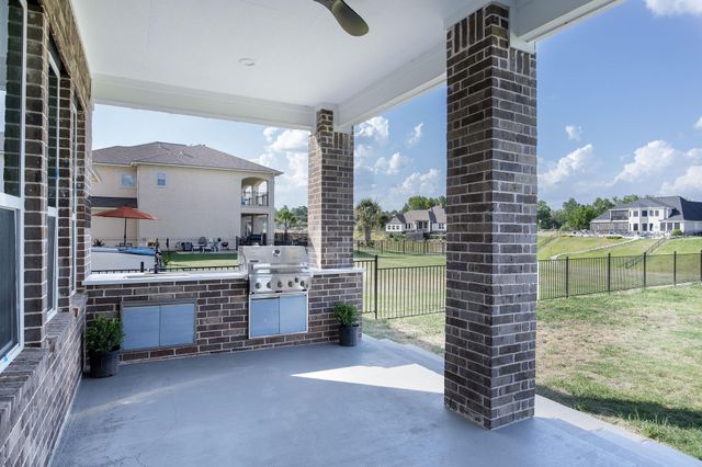18863 Serene Water Drive, Montgomery, TX 77356