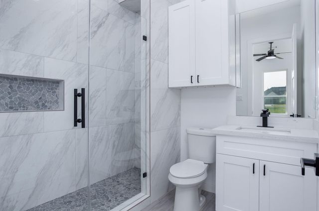 18863 Serene Water Drive, Montgomery, TX 77356