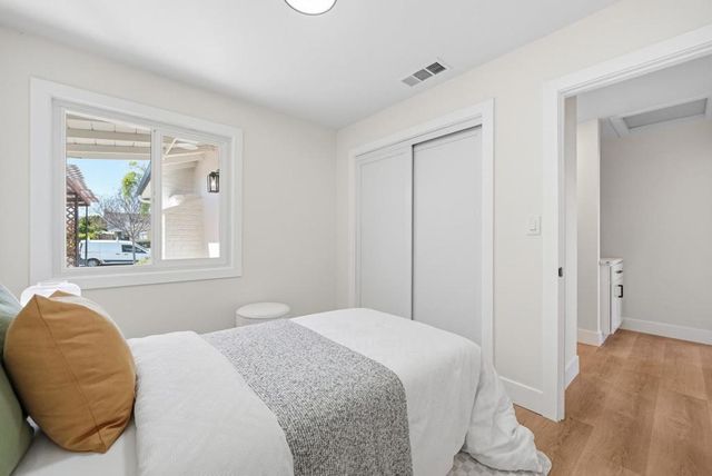 2177 Santa Cruz Avenue, Santa Clara, CA 95051