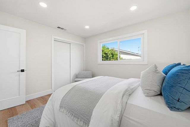 2177 Santa Cruz Avenue, Santa Clara, CA 95051