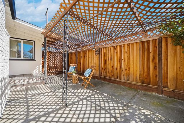 2177 Santa Cruz Avenue, Santa Clara, CA 95051