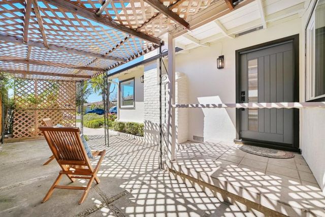 2177 Santa Cruz Avenue, Santa Clara, CA 95051