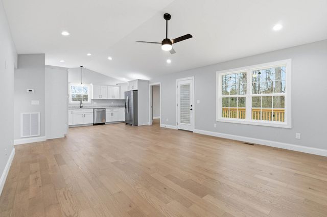 3661 Old Whitley Road, London, KY 40744