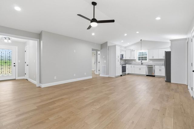 3661 Old Whitley Road, London, KY 40744