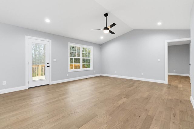 3661 Old Whitley Road, London, KY 40744