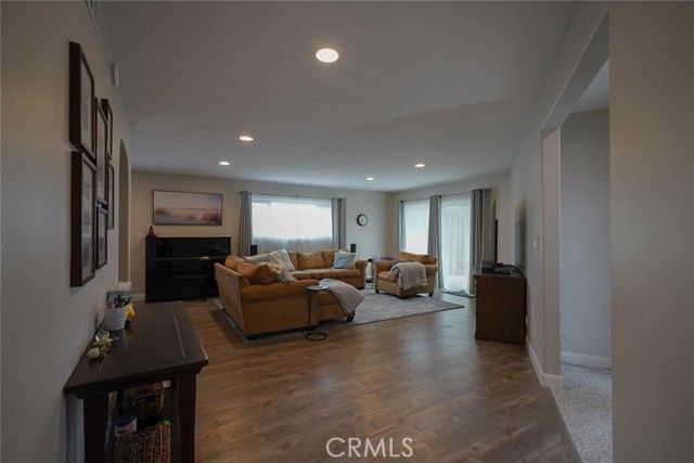 318 S Lucia Avenue, Redondo Beach, CA 90277