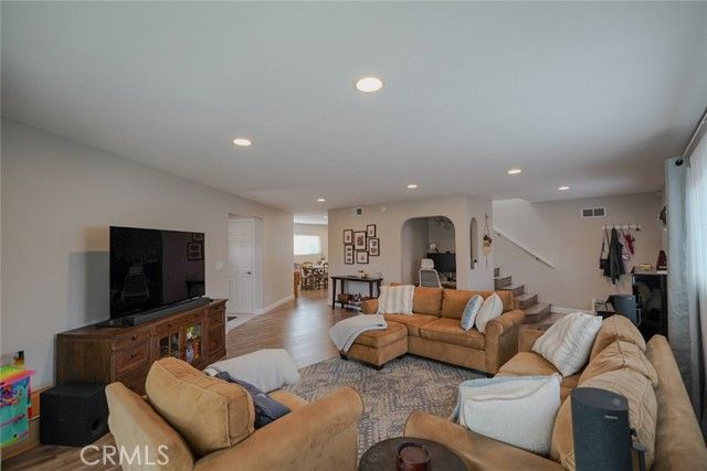 318 S Lucia Avenue, Redondo Beach, CA 90277