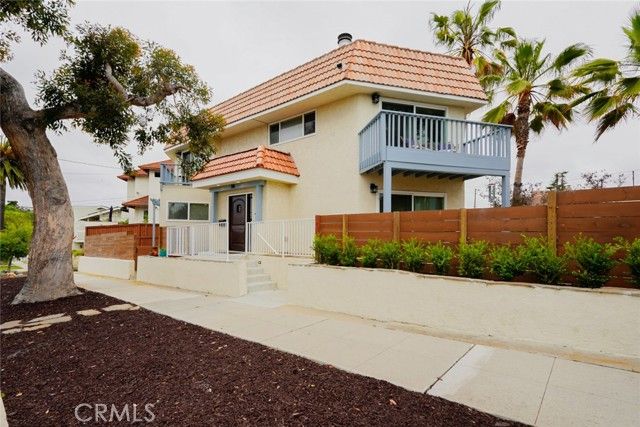 318 S Lucia Avenue, Redondo Beach, CA 90277