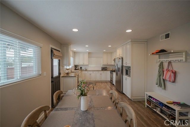 318 S Lucia Avenue, Redondo Beach, CA 90277